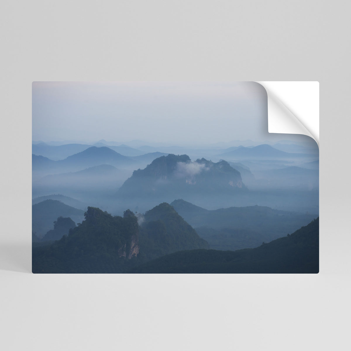 MISTY MOUNTAIN WHISPER Poster Orizzontale Adesivo