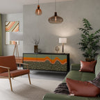 SIMPLE SOLUTIONS Skänk med tre dörrar