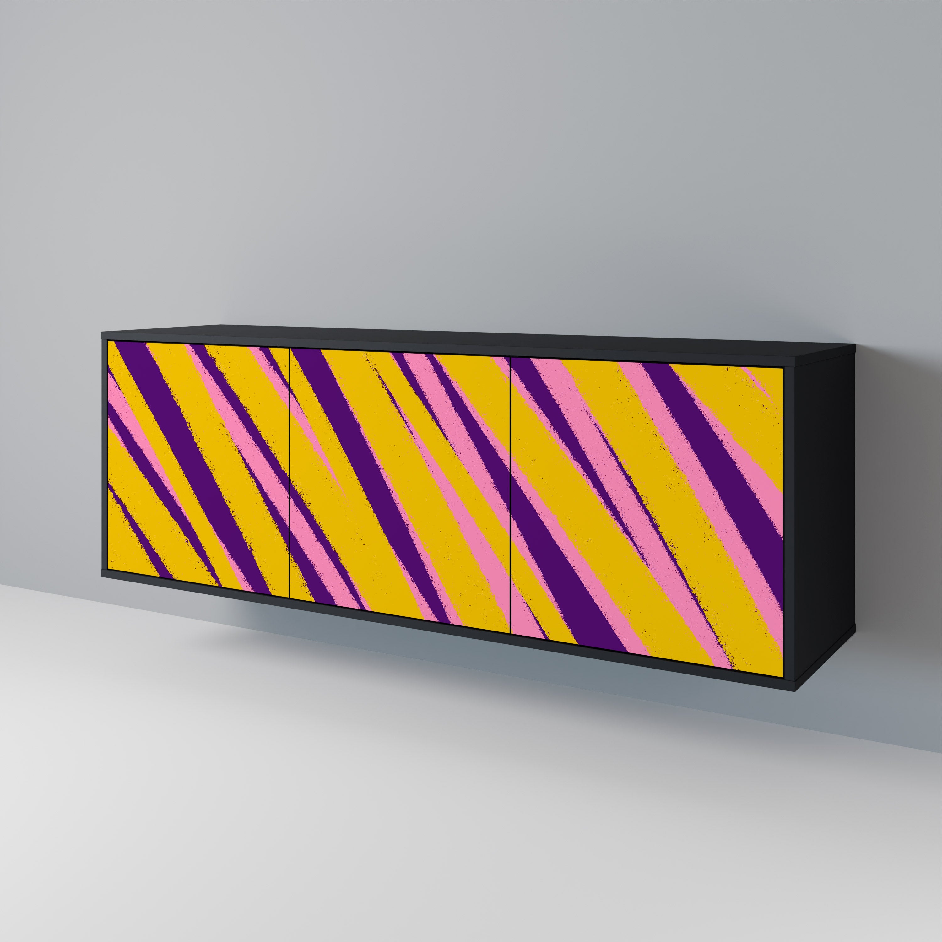 DREAMS COME TRUE 3-Door Sideboard