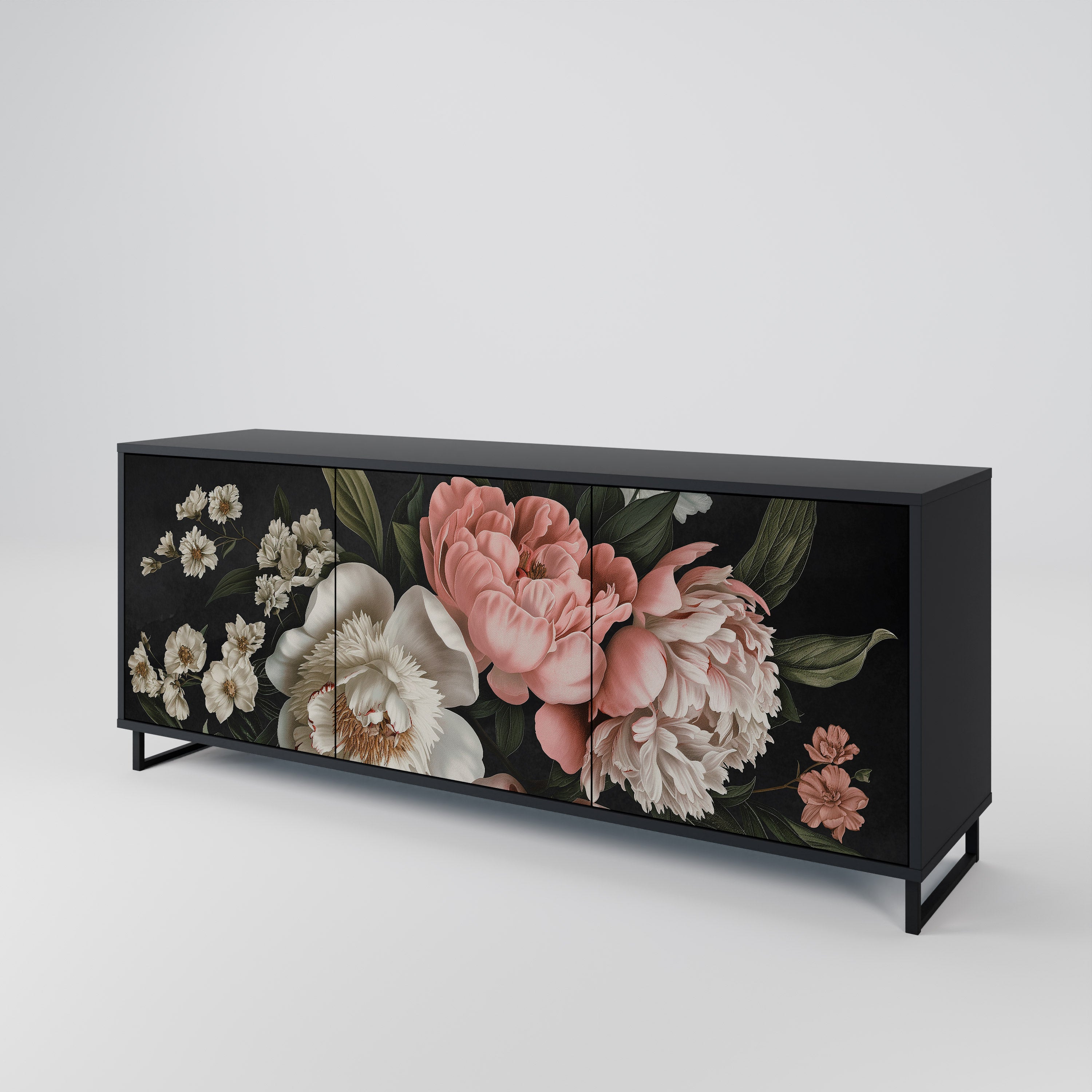 LUSH ELEGANCE 3-Door Sideboard