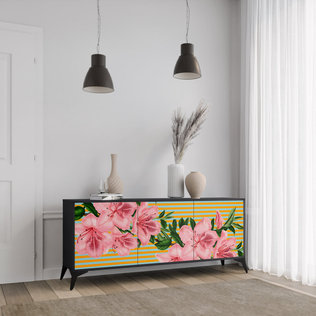 FRAGILE BEAUTY 3-Door Sideboard