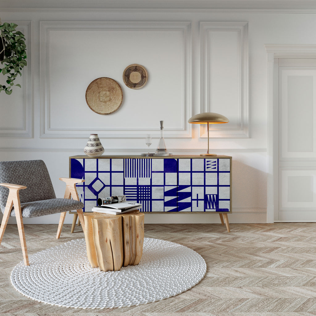 THE RIGHT PLACES Skänk med tre dörrar