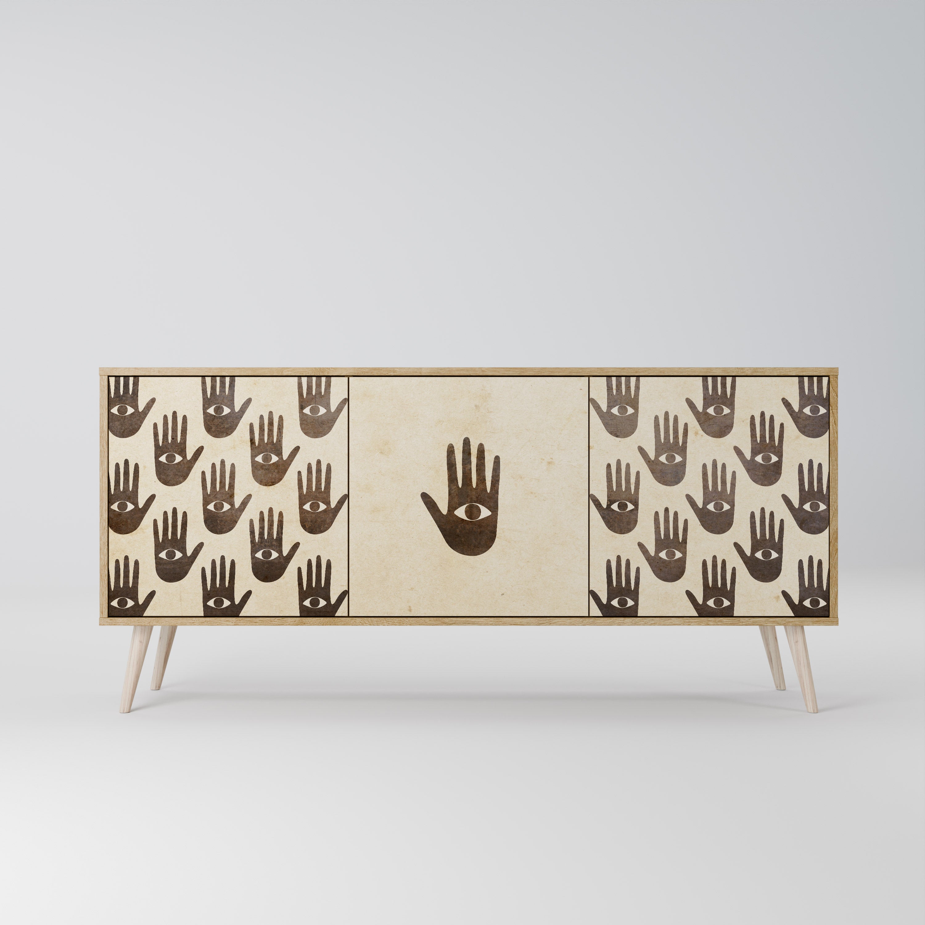 SEE MORE Skänk med tre dörrar