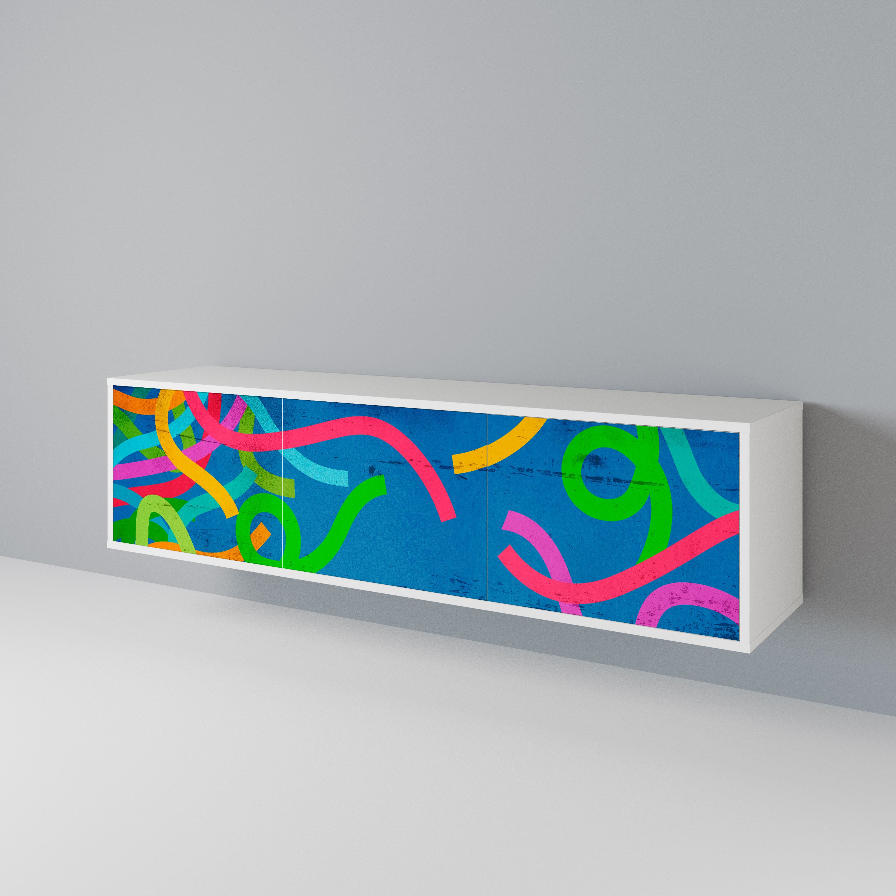 STREAMER TANGLE TV-bänk med 3 dörrar