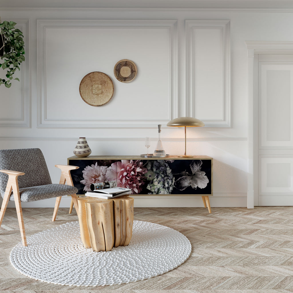 PURE BLOSSOM 3-türiges TV-Lowboard