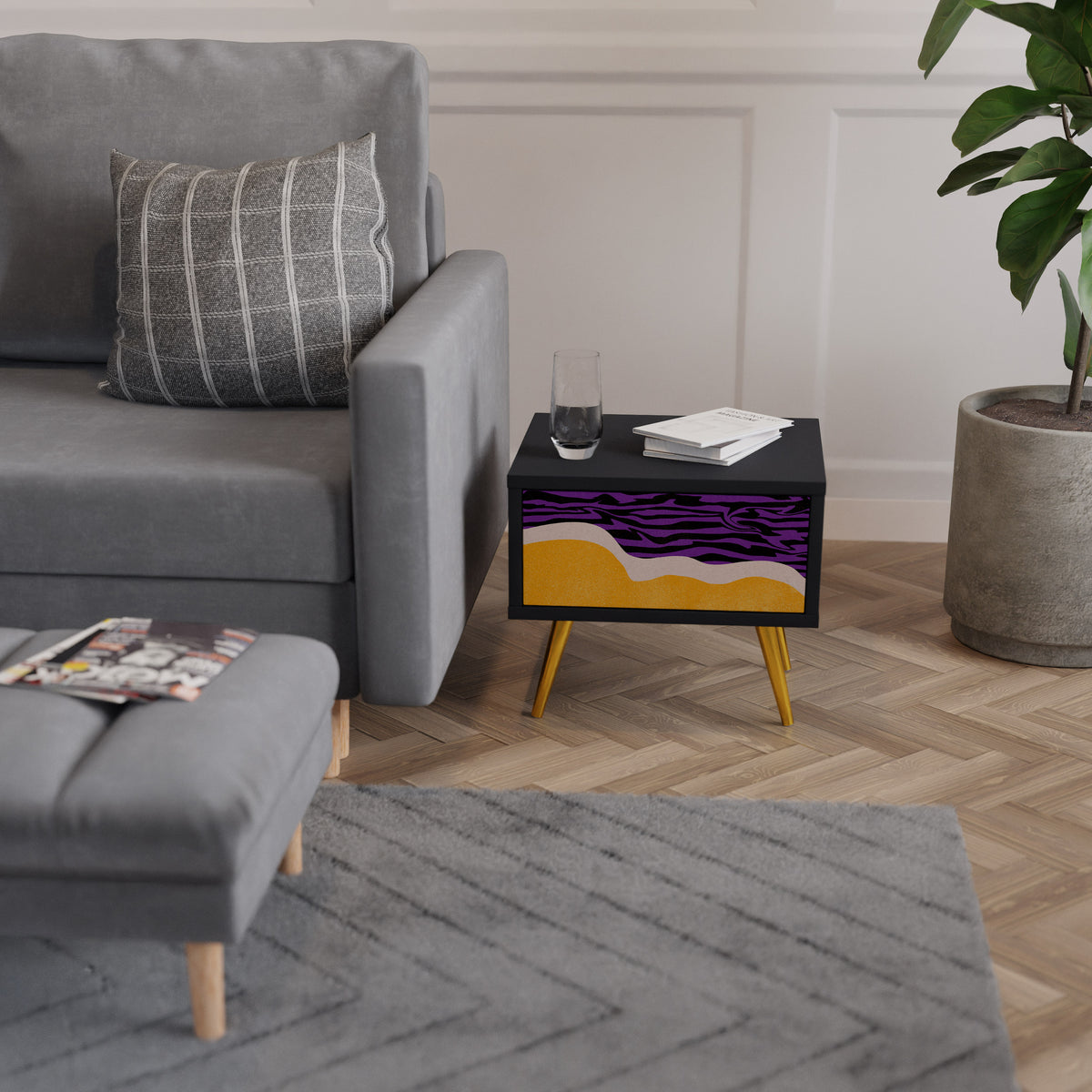 INDEPENDENT BORDER Nightstand