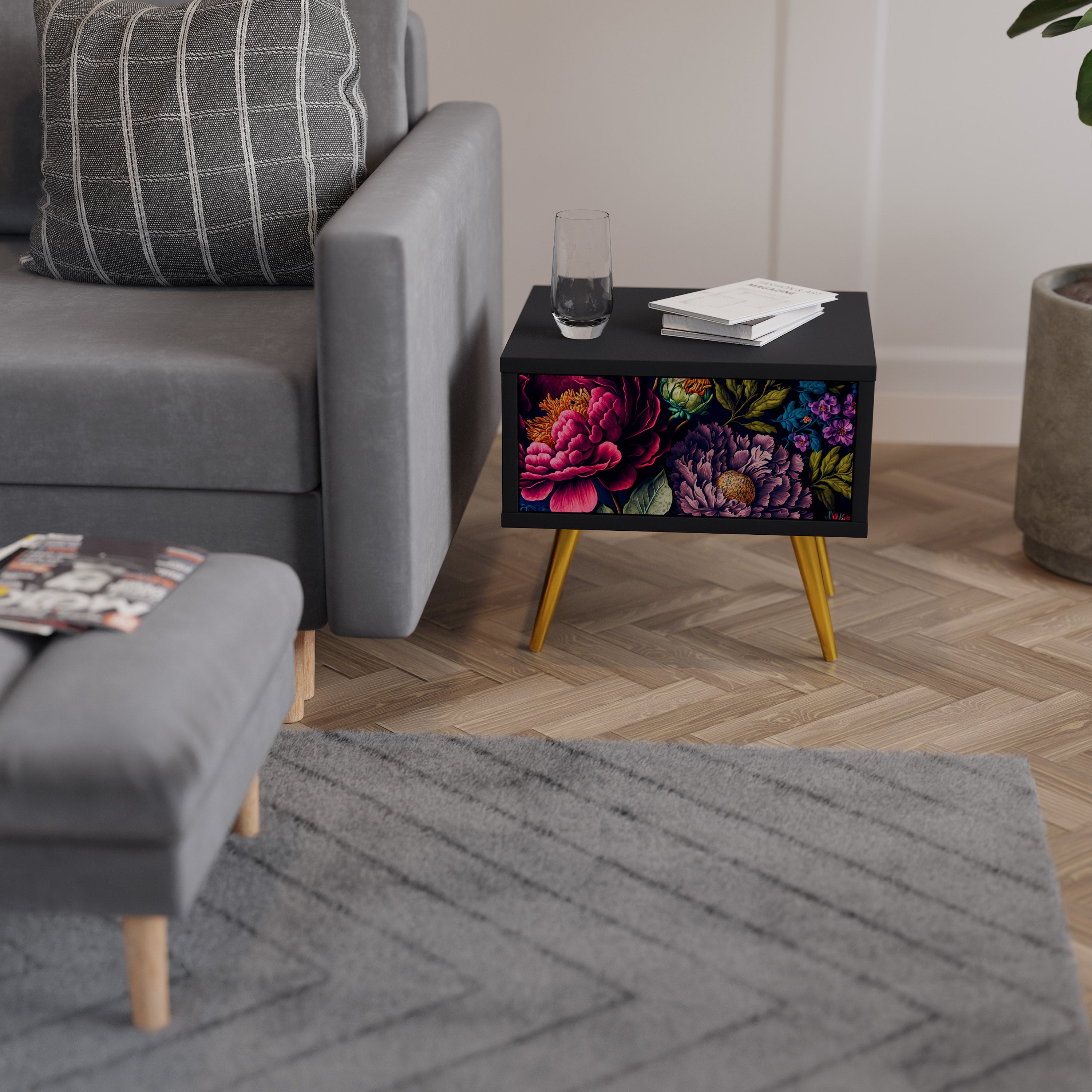 BLOOMING ELEGANCE Mesa de Cabeceira com Gaveta