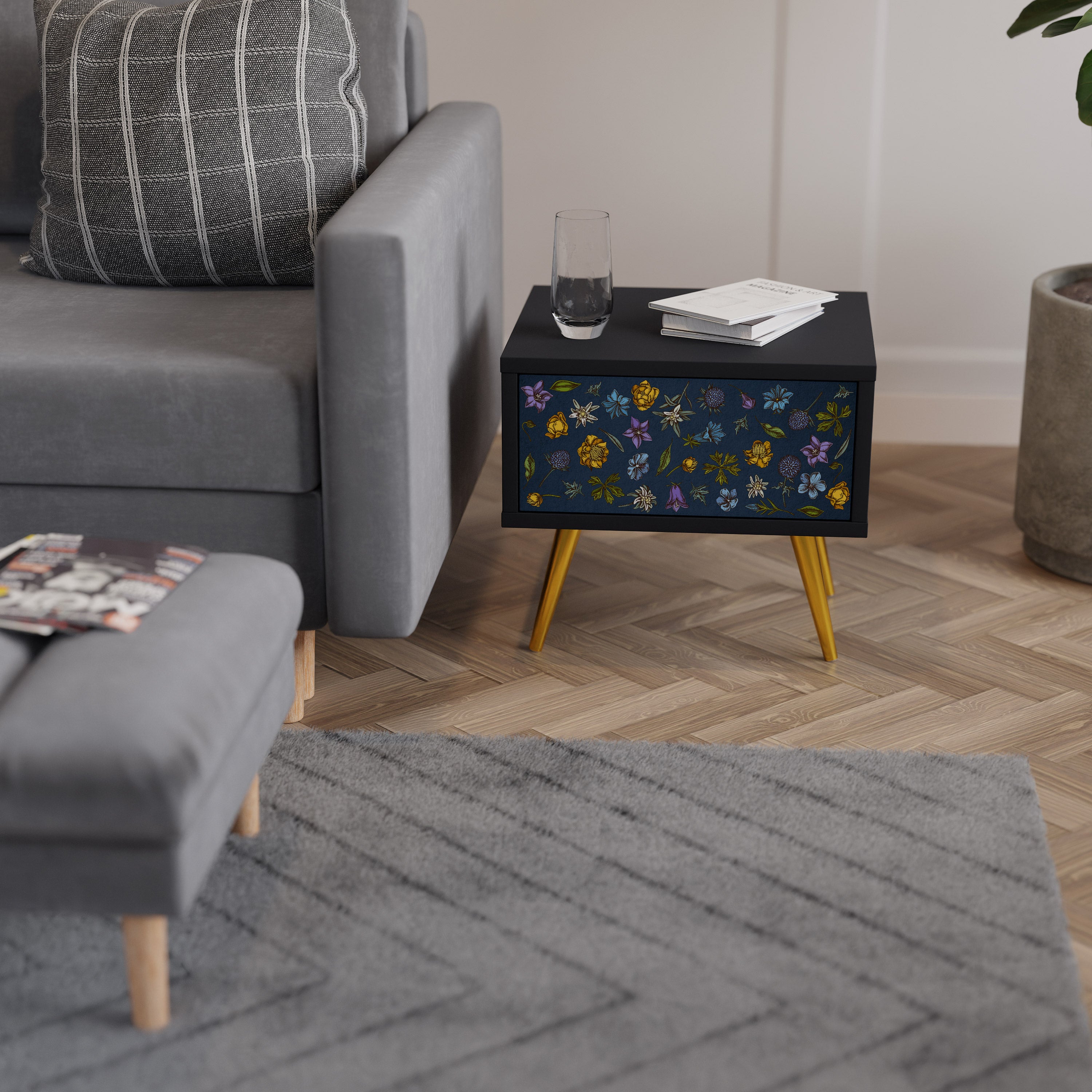 FLOWERS ON NAVY BLUE Sängbord 