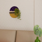 INDEPENDENT BORDER Decorative Art Shelf