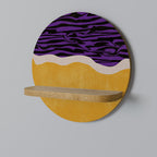 INDEPENDENT BORDER Decorative Art Shelf