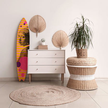 HER WITH A PEARL Dekorativ Surfbräda