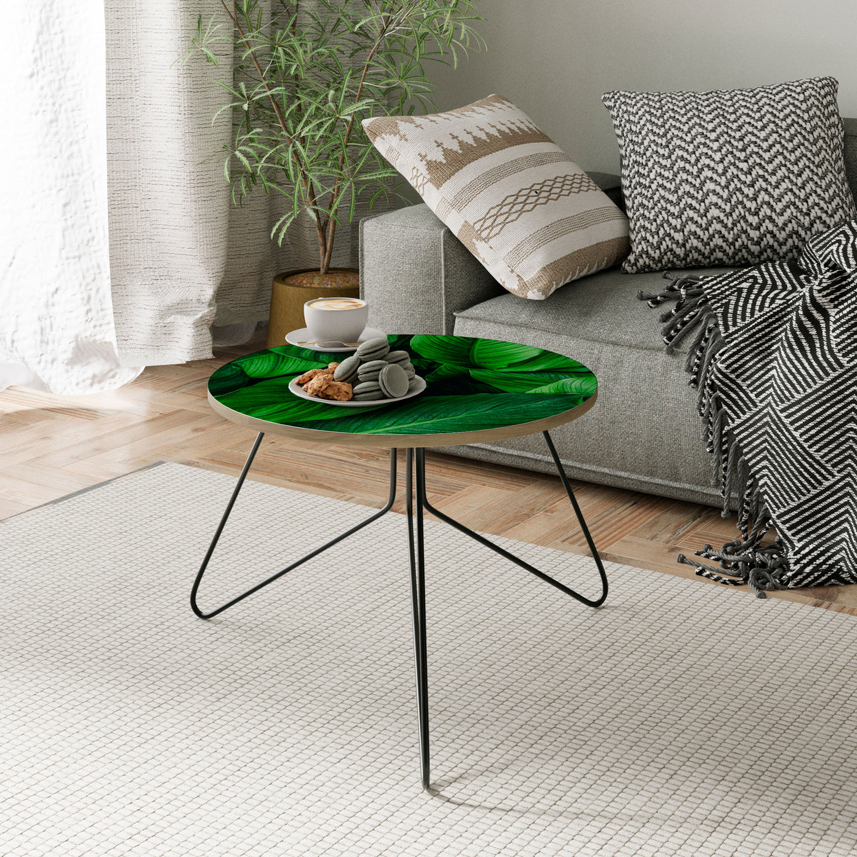 VIBRANT LEAFY EMBRACE Couchtisch