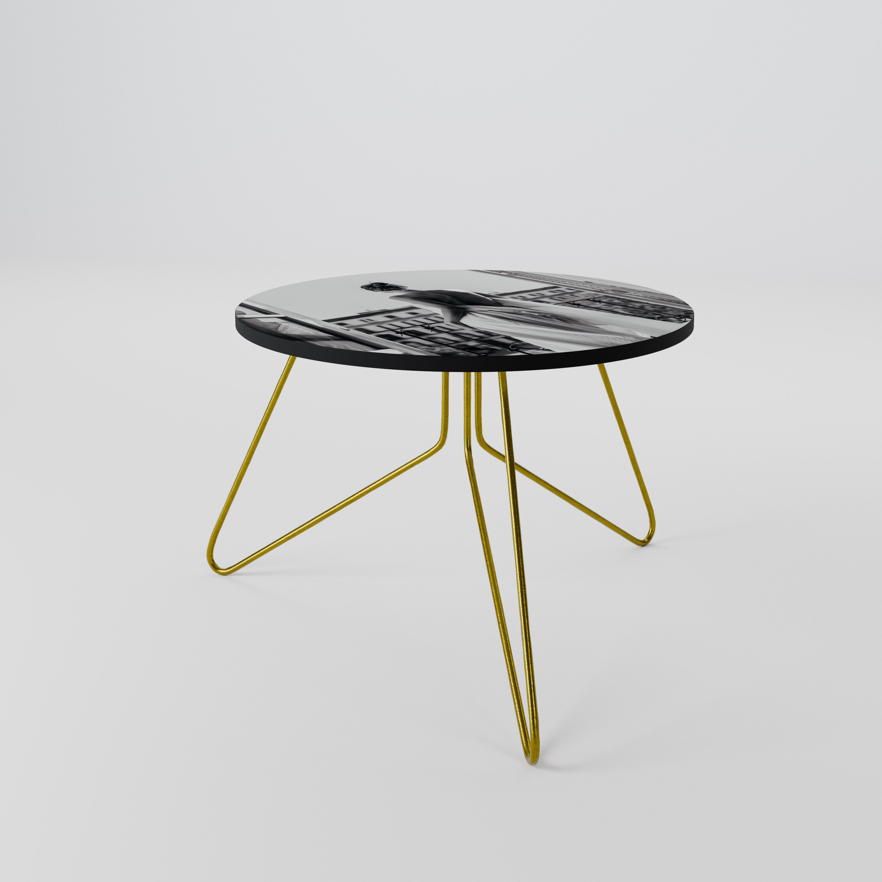 DRESS OF DREAMS Konferenční stolek