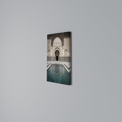 MYSTIC ENTRANCE Quadro em tela vertical