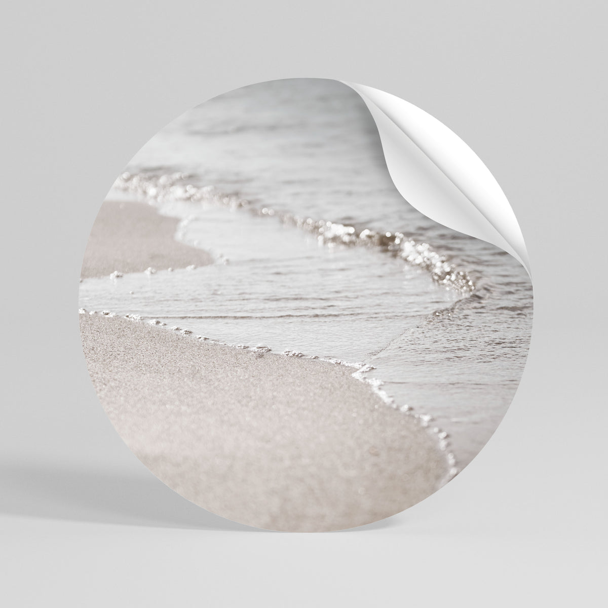 SILKEN SHORELINE DANCE Αυτοκόλλητη Αφίσα στρογγυλή