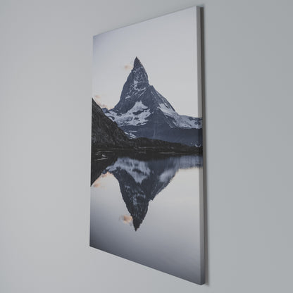 MEMORY OF MATTERHORN Cuadro en lienzo vertical