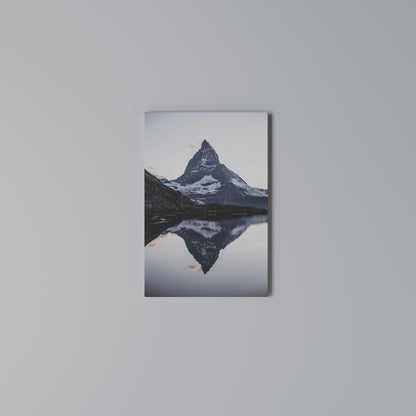 MEMORY OF MATTERHORN Cuadro en lienzo vertical