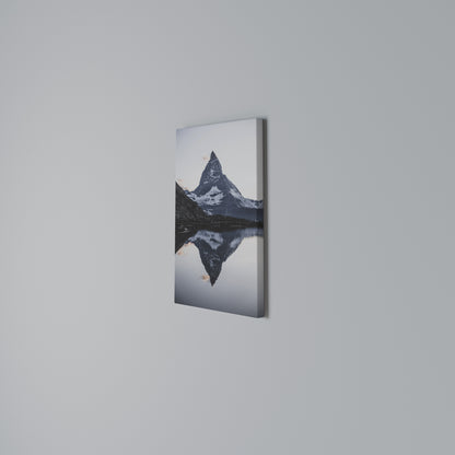 MEMORY OF MATTERHORN Cuadro en lienzo vertical