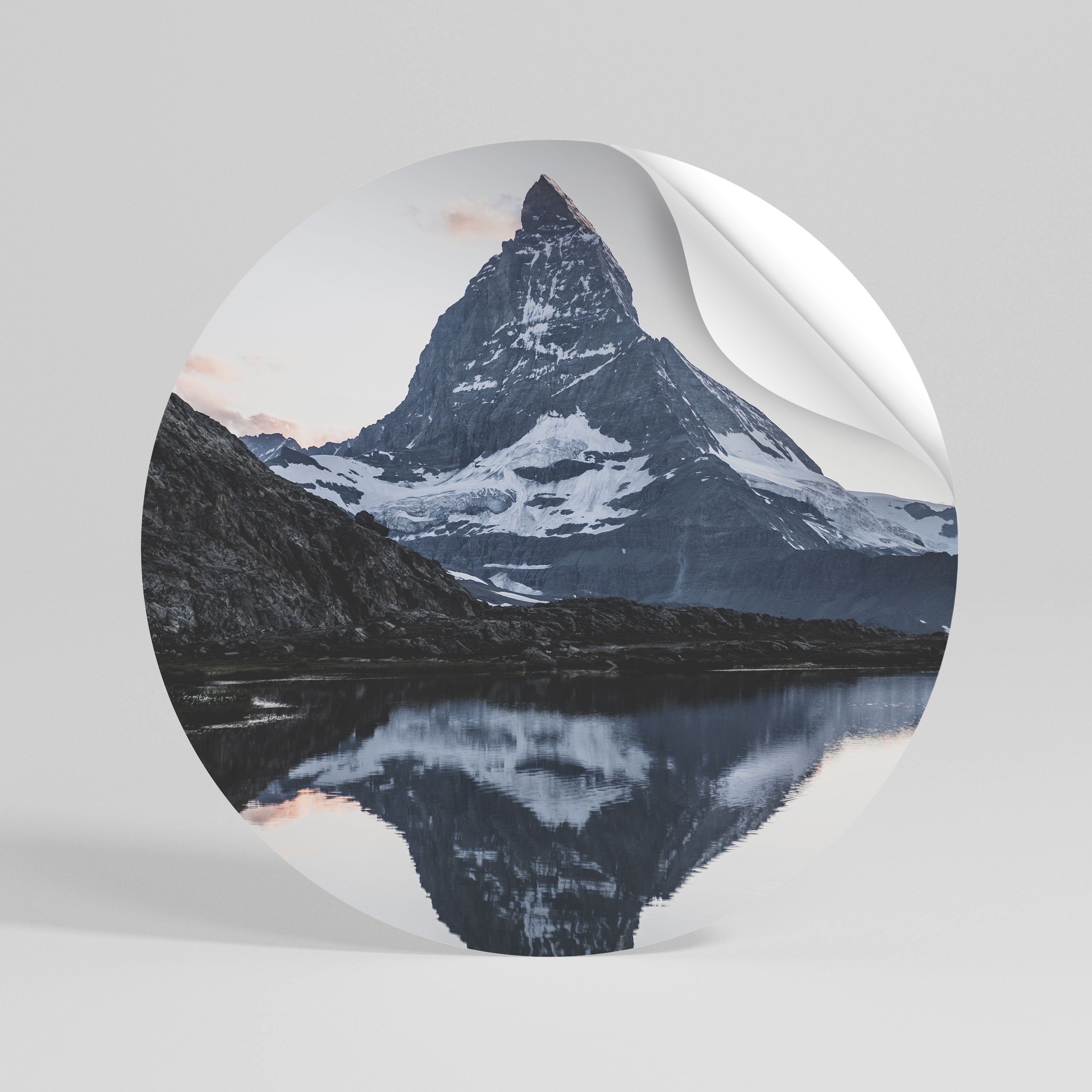 MEMORY OF MATTERHORN Rund väggdekal