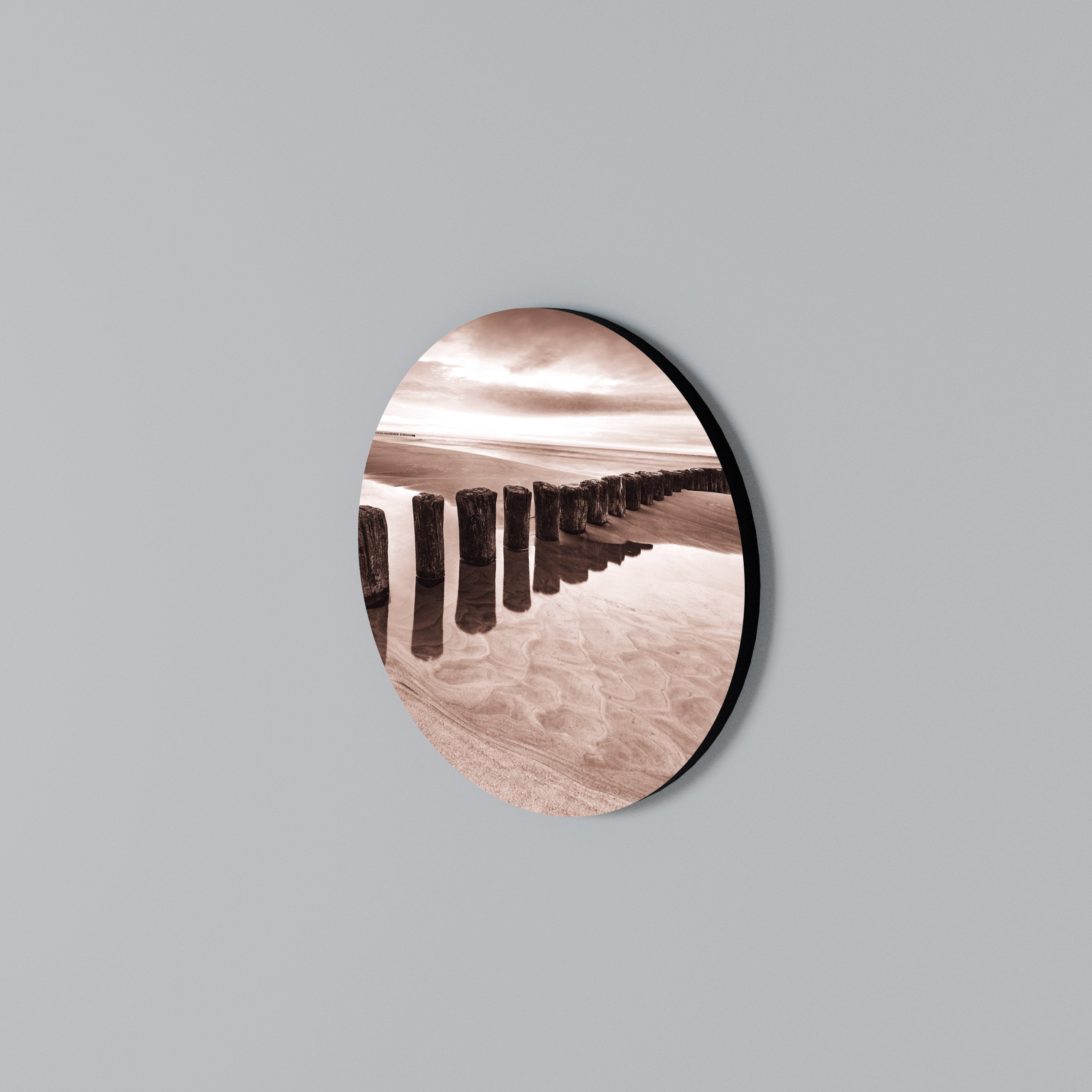 SERENE SHORELINE SEQUENCE Arte de pared redondo