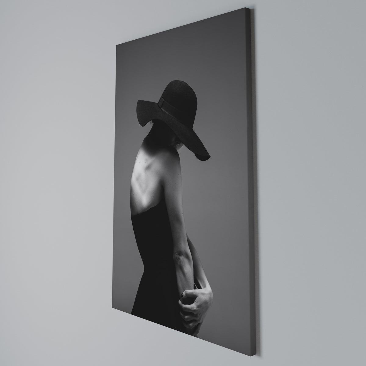 SILHOUETTE OF MYSTERY Quadro em tela vertical
