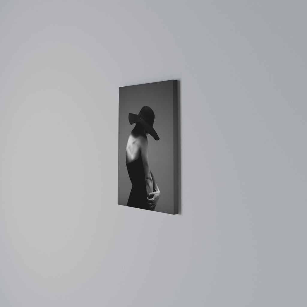 SILHOUETTE OF MYSTERY Quadro em tela vertical