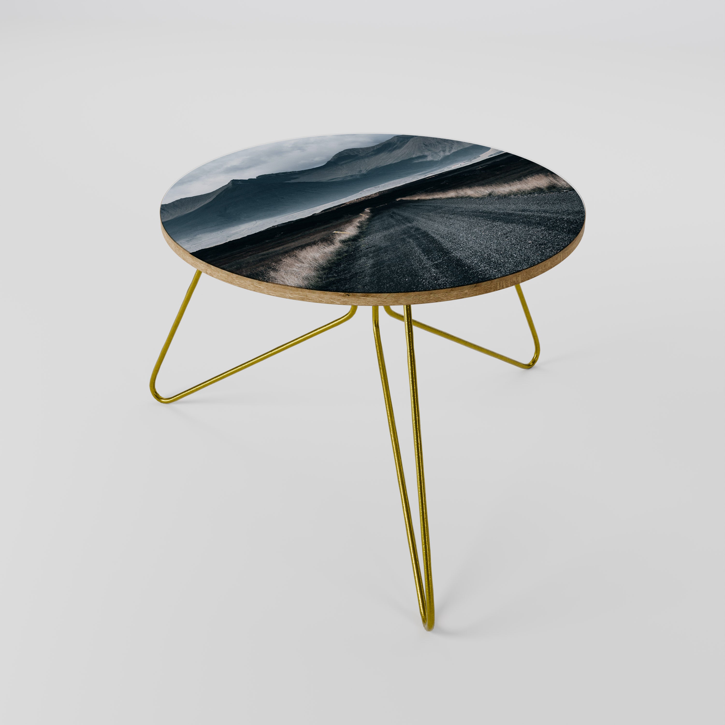 FOGBOUND HEIGHTS Couchtisch