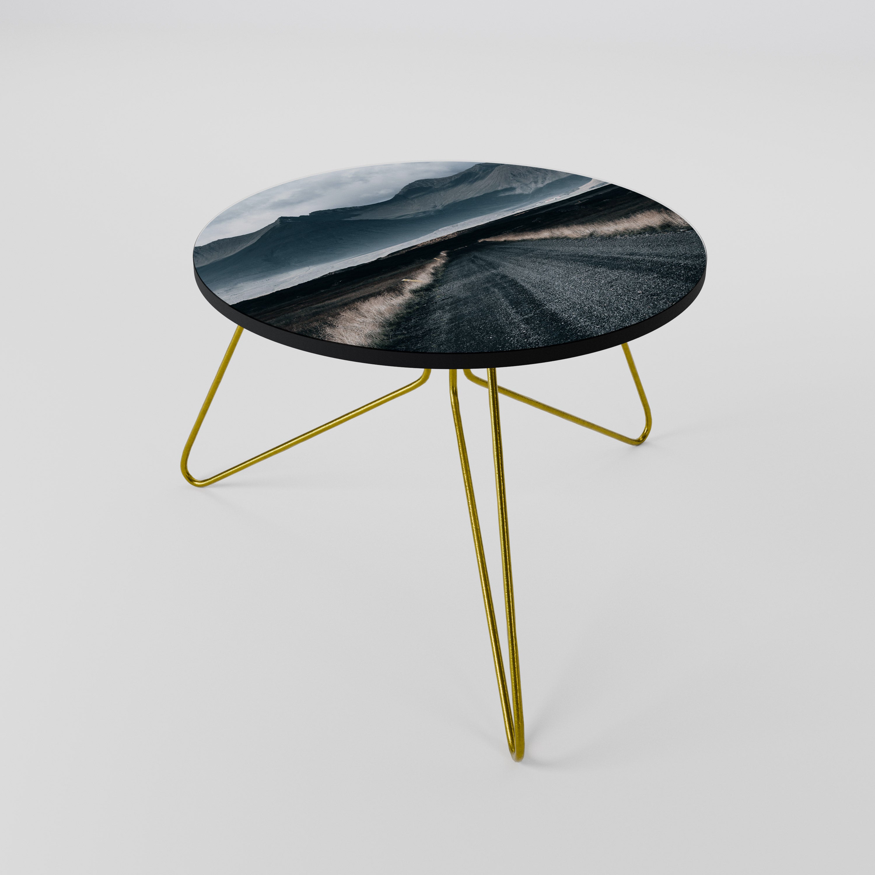 FOGBOUND HEIGHTS Couchtisch