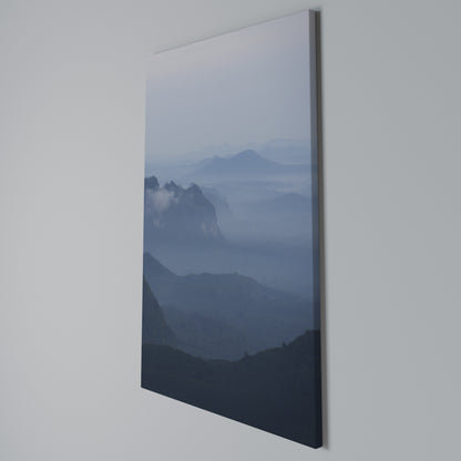 MISTY MOUNTAIN WHISPER Κατακόρυφος Πίνακας σε Καμβά