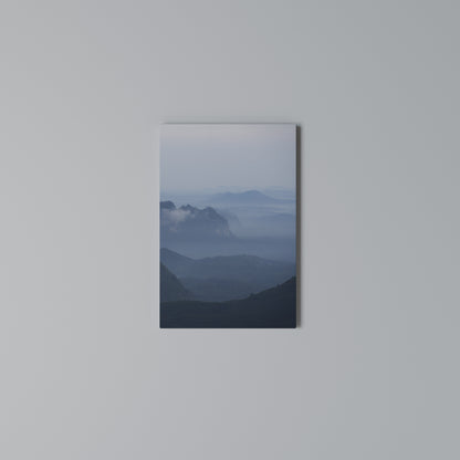 MISTY MOUNTAIN WHISPER Κατακόρυφος Πίνακας σε Καμβά