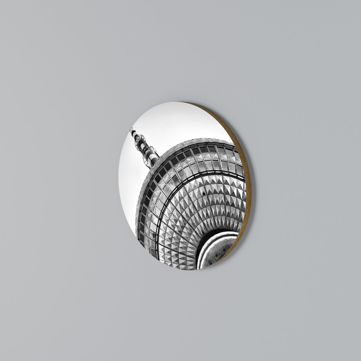 BERLINER FERNSEHTURM Round Wall Art