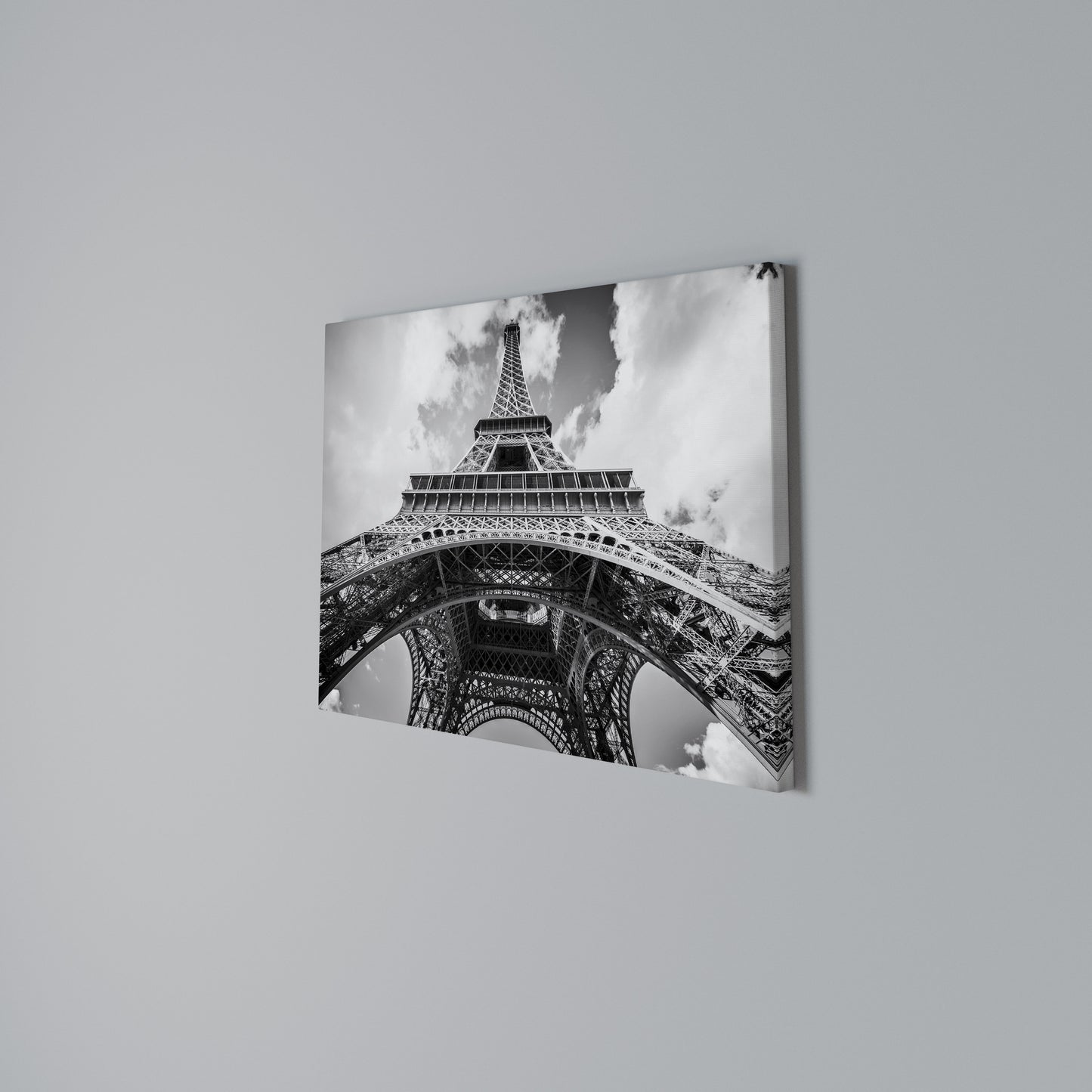 TIMELESS EIFFEL PERSPECTIVE Horizontal Canvas Print