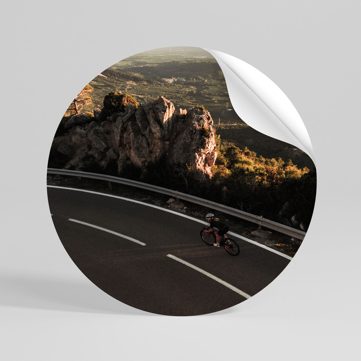 MOUNTAIN ROAD RIDE Vinilo adhesivo redondo