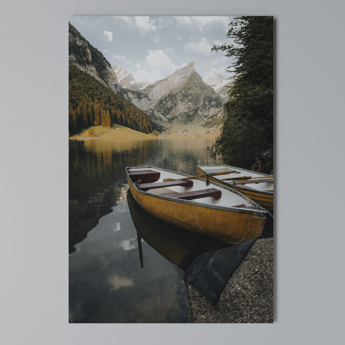 TRANQUIL LAKE JOURNEY Κατακόρυφος Πίνακας σε Καμβά