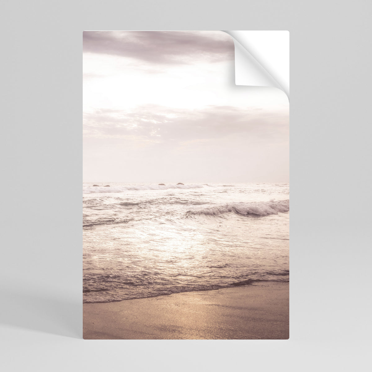 WHISPERS OF THE OCEAN Póster adhesivo vertical