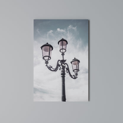 WHISPERS OF LIGHT Stampa su tela verticale
