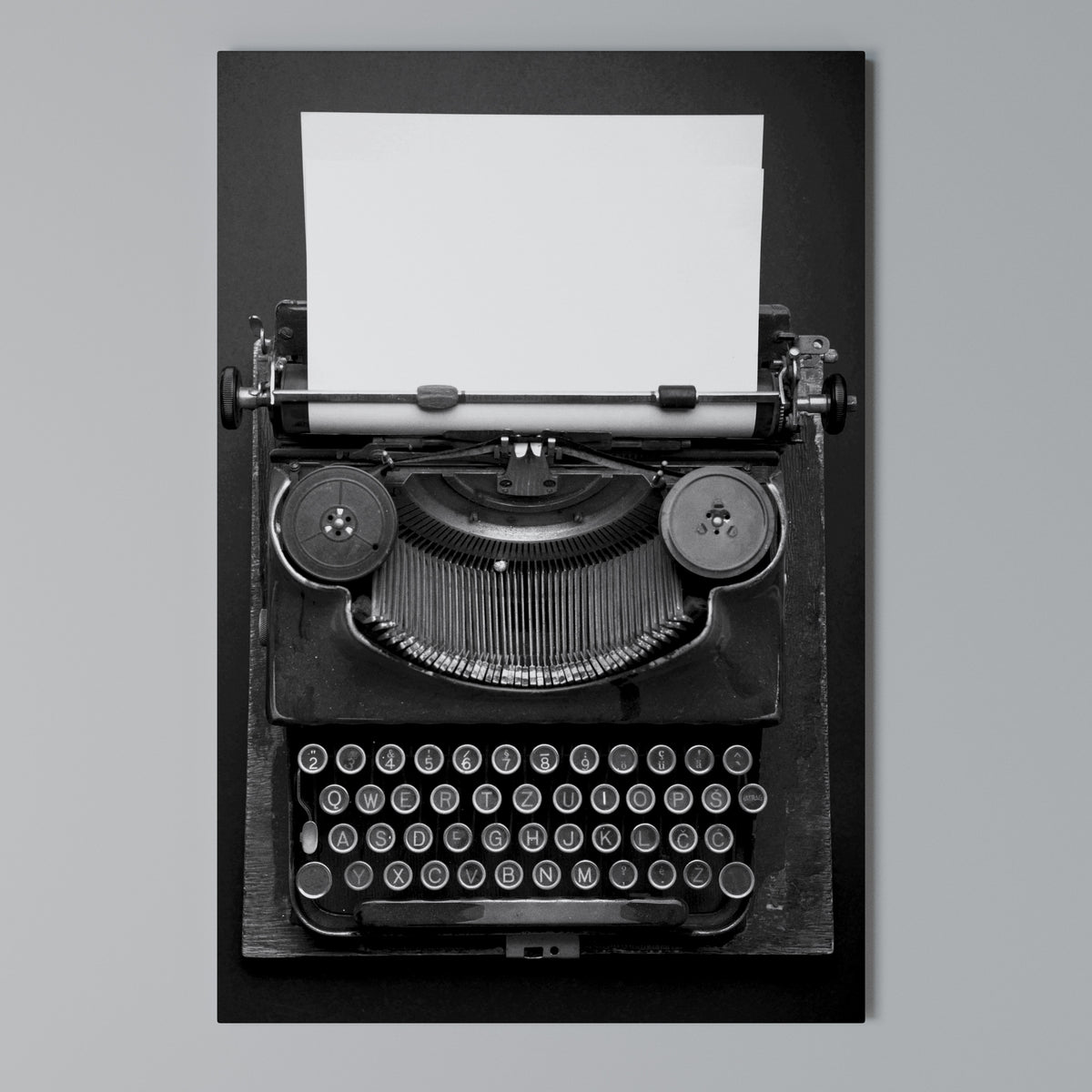 TYPEWRITER SYMPHONY Κατακόρυφος Πίνακας σε Καμβά