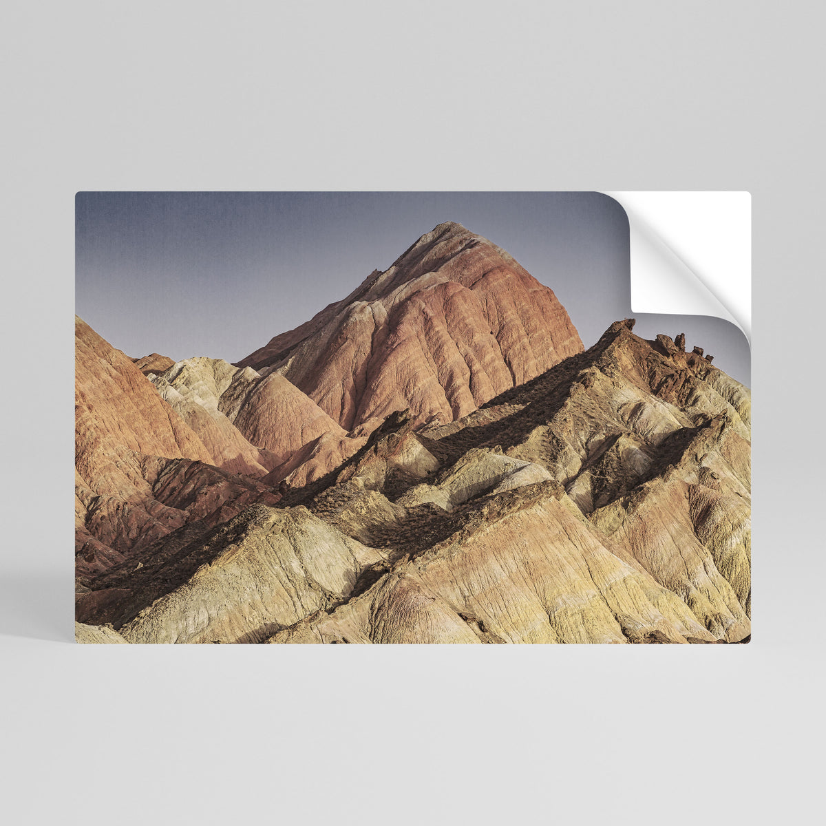 PEAKS OF PAINTED DREAMS Selbstklebendes Horizontal-Poster