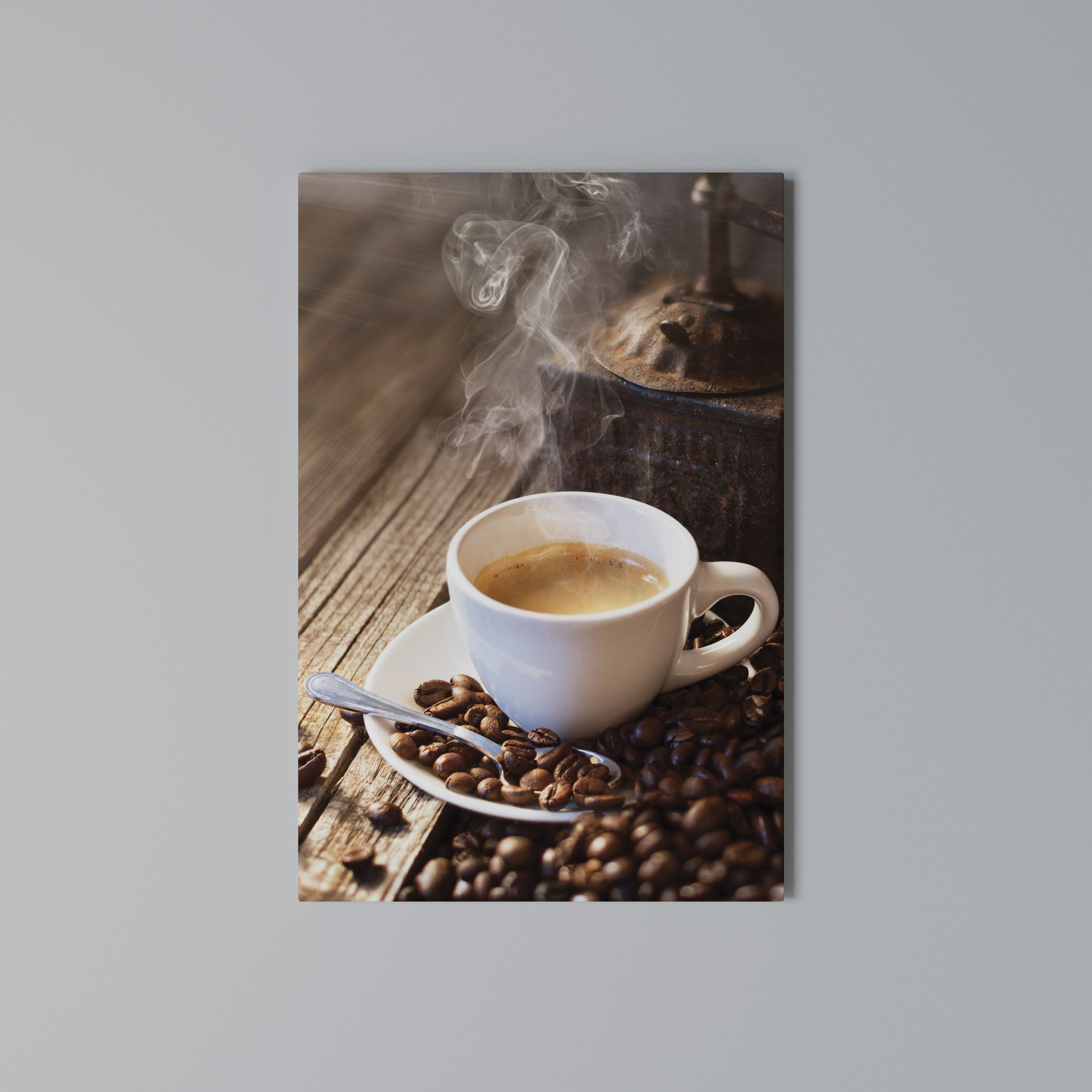 STEAMING BREWED DELIGHT Cuadro en lienzo vertical