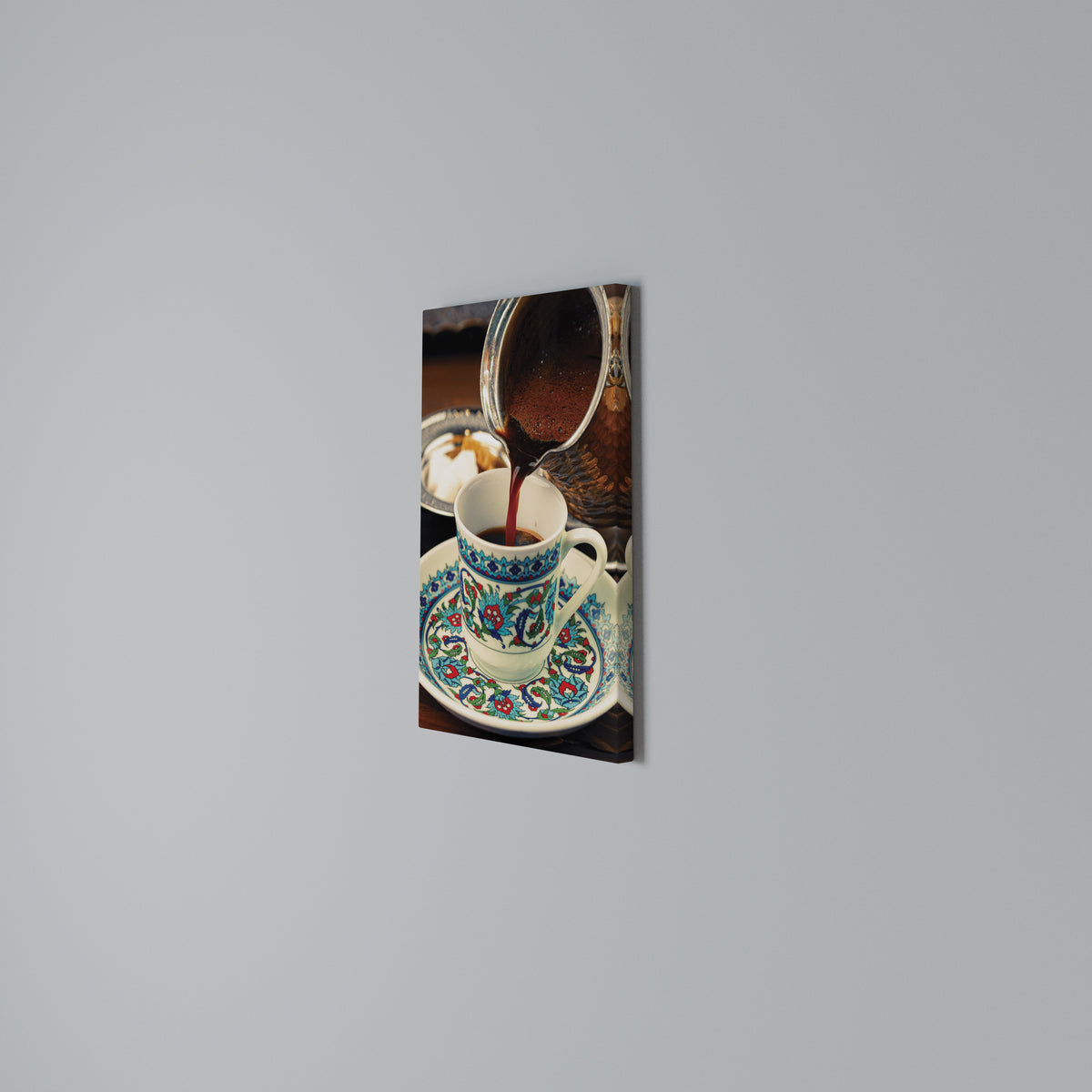 TRADITION IN A CUP Quadro em tela vertical