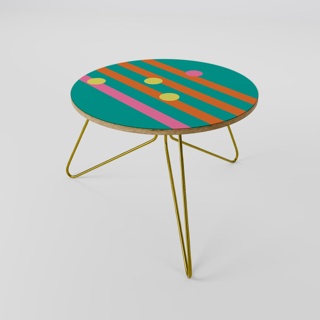 SOMEWHERE IN BETWEEN Soffbord