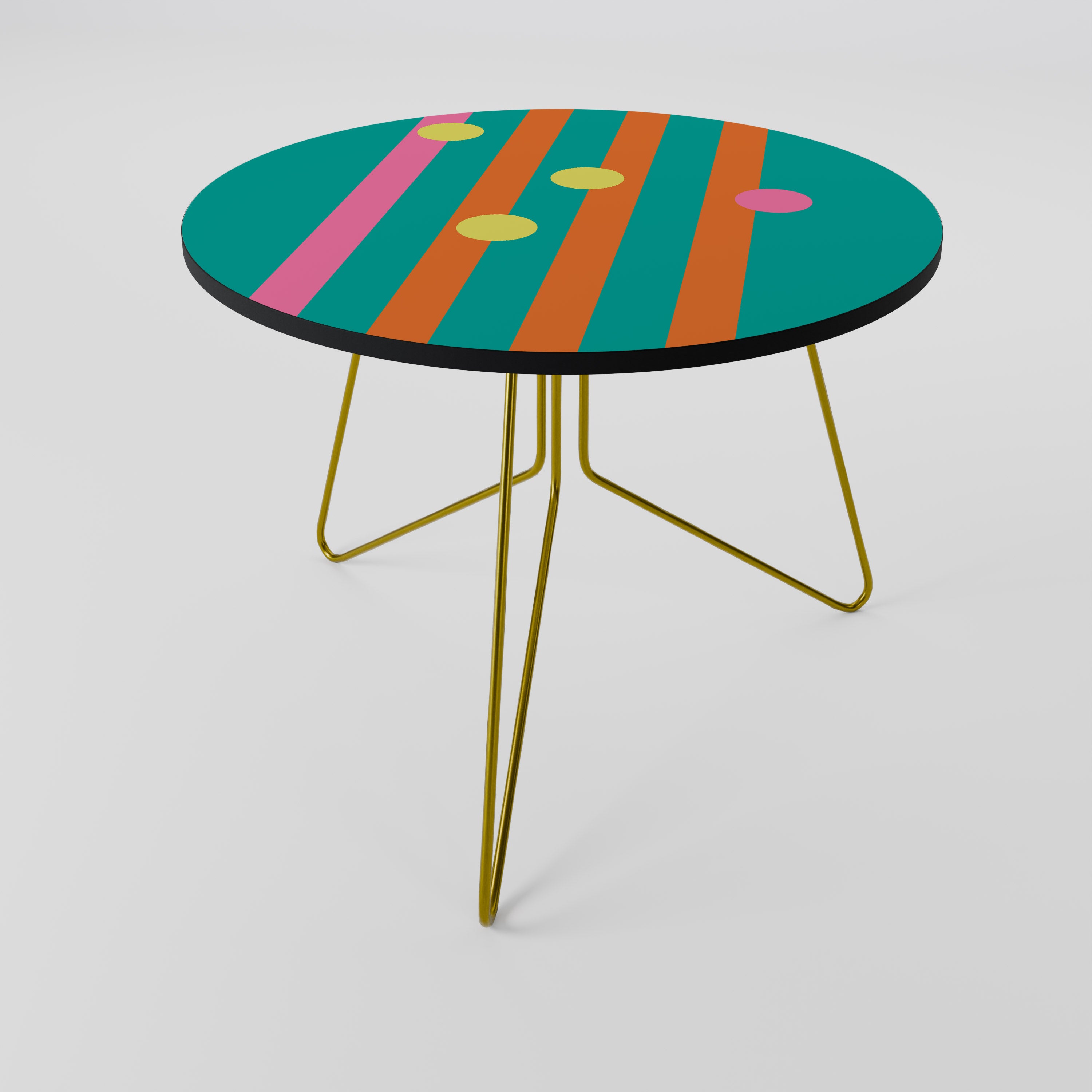 SOMEWHERE IN BETWEEN Soffbord