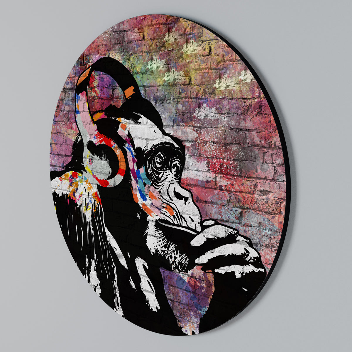 APISH LISTENER Round Wall Art