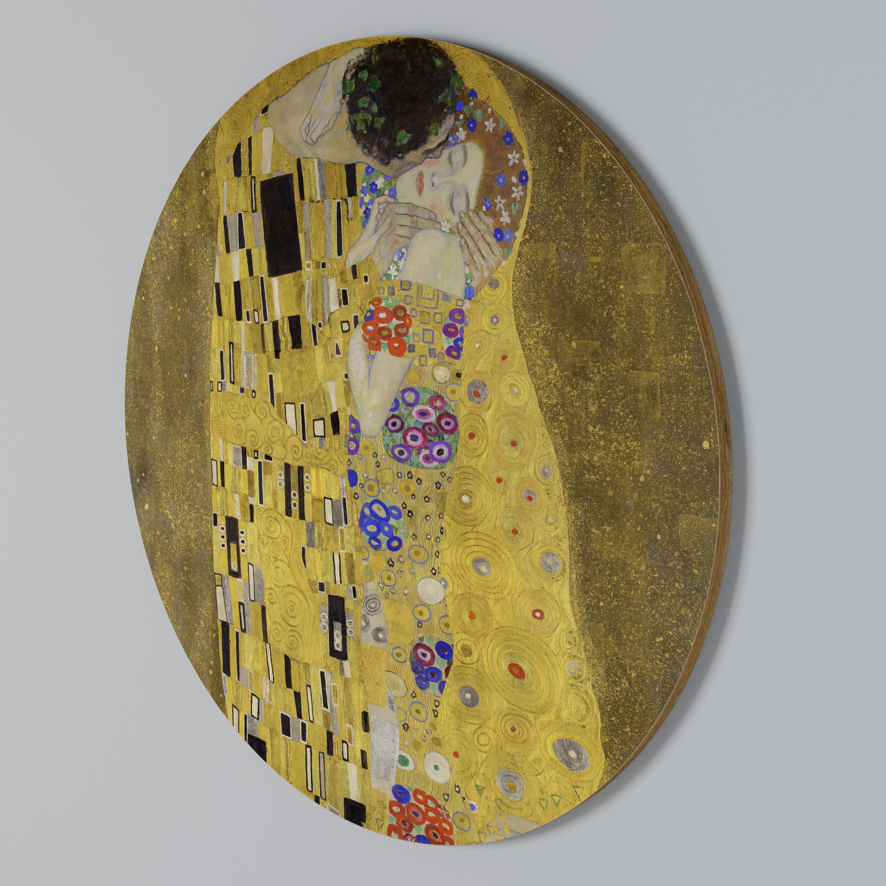 THE KISS Round Wall Art