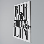 BOLD HORIZONS OF BERLIN Cuadro en lienzo vertical