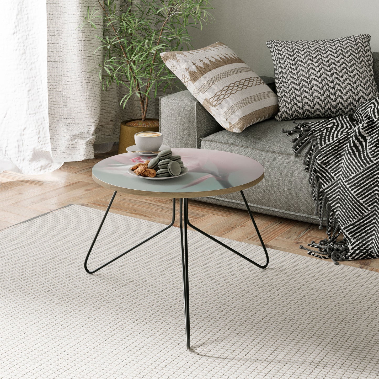 GENTLE LILY Small Coffee Table