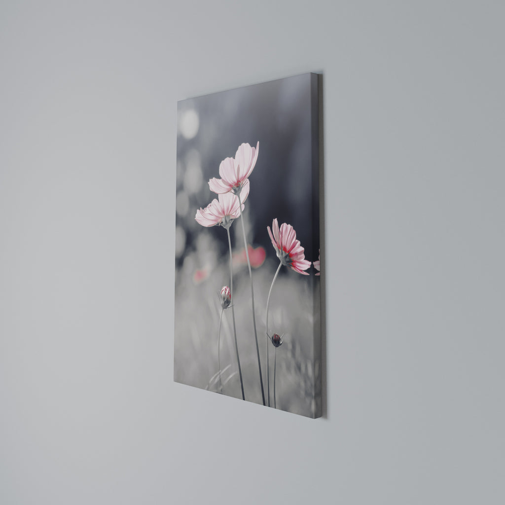 SUBTLE PETAL DANCE Κατακόρυφος Πίνακας σε Καμβά