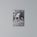 SUBTLE PETAL DANCE Κατακόρυφος Πίνακας σε Καμβά