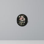 LUSH ELEGANCE Decorative Art Shelf