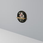 LUSH ELEGANCE Decorative Art Shelf